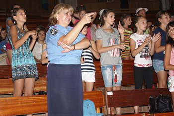 Одесские инспектора ГАИ вспомнили детство в центре «Молодая гвардия» (фото)