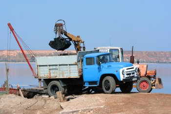 На Куяльнике за чистотой следят общественники