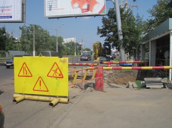 Люстдорфская дорога вновь перерыта (фото)