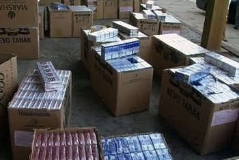 Одесская милиция нанесла удар по складу с подпольными сигаретами (фото)