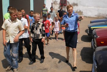 Юные красноокнянцы без боя овладели Красноокнянским райотделом милиции (фото)