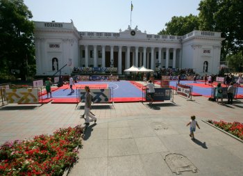 На Думской проходит чемпионат Украины по баскетболу 3х3 (фото)