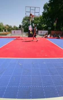 На Думской проходит чемпионат Украины по баскетболу 3х3 (фото)