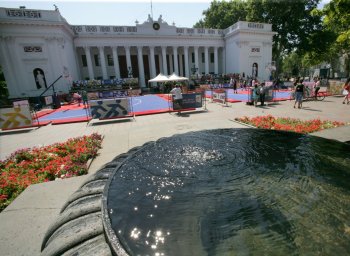 На Думской проходит чемпионат Украины по баскетболу 3х3 (фото)