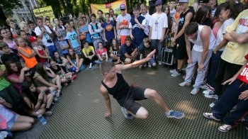 В Одессе соревновались 200 уличных танцоров