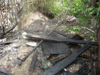 В Одессе горел заброшенный дом