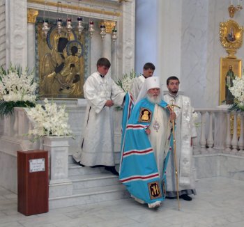 Митрополит Агафангел возглавил богослужение в Преображенском соборе (фото)