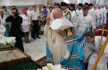 Митрополит Агафангел возглавил богослужение в Преображенском соборе (фото)