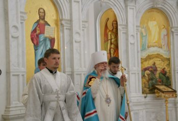 Митрополит Агафангел возглавил богослужение в Преображенском соборе (фото)