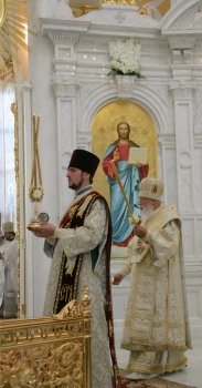Митрополит Агафангел возглавил богослужение в Преображенском соборе (фото)