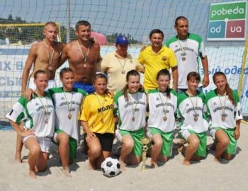 Одесские регбистки выиграли Кубок Украины…по пляжному футболу