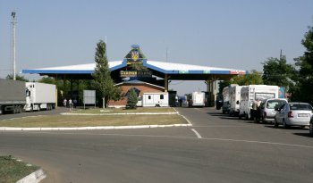 Пункты пропуска через молдавско-украинскую границу: Несмотря на летний «наплыв», ситуация стабильна
