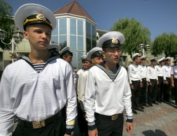 Юные мореходы вышли в открытое море