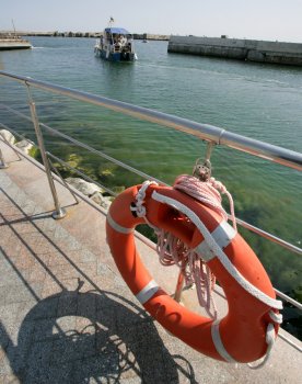 Юные мореходы вышли в открытое море