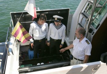 Юные мореходы вышли в открытое море