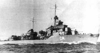 Одесса, 1941, 27 августа: Эсминец «Смышленый» вошел в Одессу