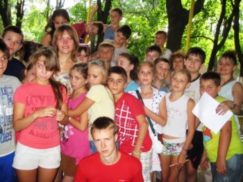 Юные одесситы во время летнего отдыха продолжают знакомство с миром литературы и поэзии