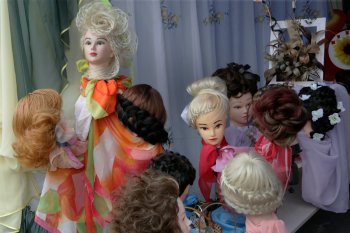 На Куликовом поле работает выставка–ярмарка учащейся молодежи (фото)