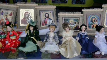 На Куликовом поле работает выставка–ярмарка учащейся молодежи (фото)