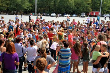 День города в Суворовском районе: Праздник детства