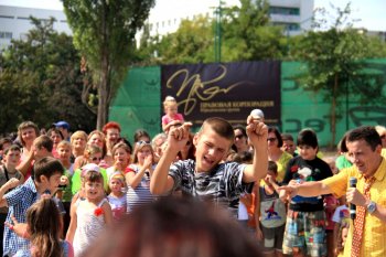 День города в Суворовском районе: Праздник детства