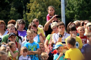 День города в Суворовском районе: Праздник детства