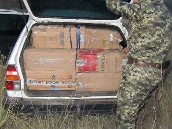 Нарушитель пытался прорваться в Украину с грузом сигарет... Не получилось (фото)