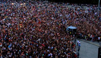 День города в Суворовском районе: Поет финалист ШОУ "Х-Фактор" Дмитрий Сысоев