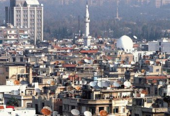 Жители Дамаска готовы закрыть родину своими телами