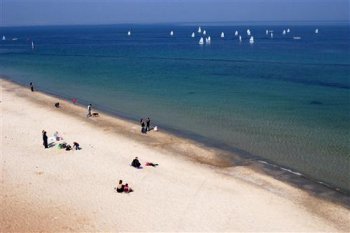 СЭС Одессы: морское водопользование разрешено на всех пляжах города