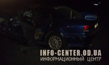 На Одесской окружной Mitsubishi попала под фуру, есть погибшие
