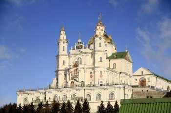 Раде предложили вернуть Почаевскую Свято-Успенскую Лавру монахам