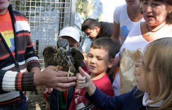 Одесский зоопарк преподнес журналистам необычный подарок