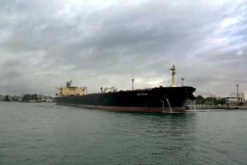 В нефтегавани ОМТП пришвартовался первый танкер с сырьем для Одесского НПЗ
