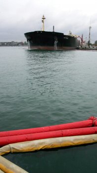В нефтегавани ОМТП пришвартовался первый танкер с сырьем для Одесского НПЗ