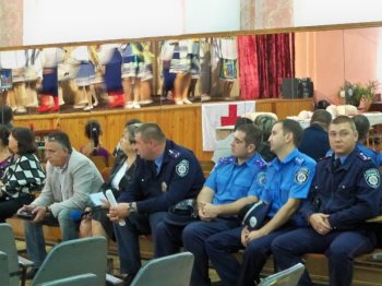 Детей Пересыпи обучили правилам дорожного движения и оказания первой медицинской помощи
