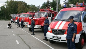 В Одессе соревновались юные пожарные