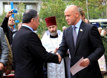 Геннадий Труханов: "Народная память будет вечно хранить правду истории"