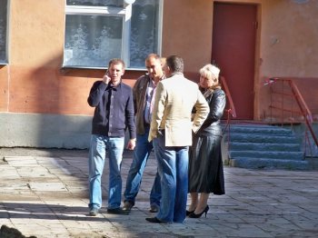 Восстановить водоснабжение школы №44 помог депутат Евгений Гофман (фото)