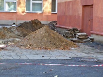 Восстановить водоснабжение школы №44 помог депутат Евгений Гофман (фото)