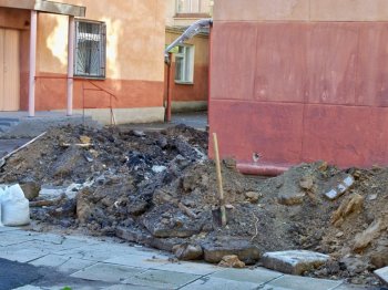 Восстановить водоснабжение школы №44 помог депутат Евгений Гофман (фото)