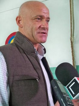 Школьники Суворовского района поздравят всех педагогов Украины с Днём учителя