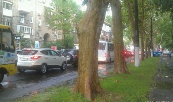 В Одессе образовалась пробка от вокзала до центра