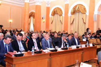 Геннадий Труханов поднял вопрос Большевика на исполкоме (фото)