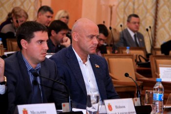 Геннадий Труханов поднял вопрос Большевика на исполкоме (фото)