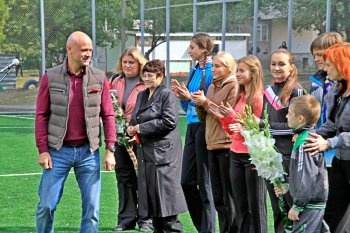 Еще одно обещание Труханова выполнено: На Затонского появился новый стадион