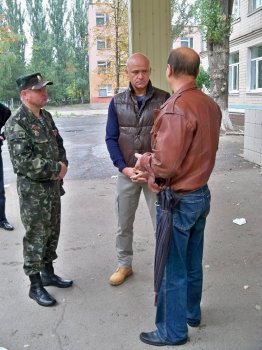 Геннадий Труханов: «Военная подготовка в школах должна быть настоящей – не по книгам и плакатам, а по макетам оружия»