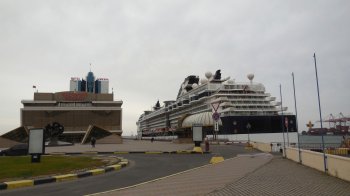 В Одесский порт прибыли 2 судна и более 2-х тысяч пассажиров