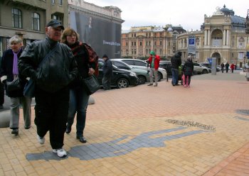 Сегодня мэру опять досталось от одесситов (фото)