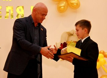 Геннадий Труханов: «Желаю нашим учителям благодарных и талантливых учеников»